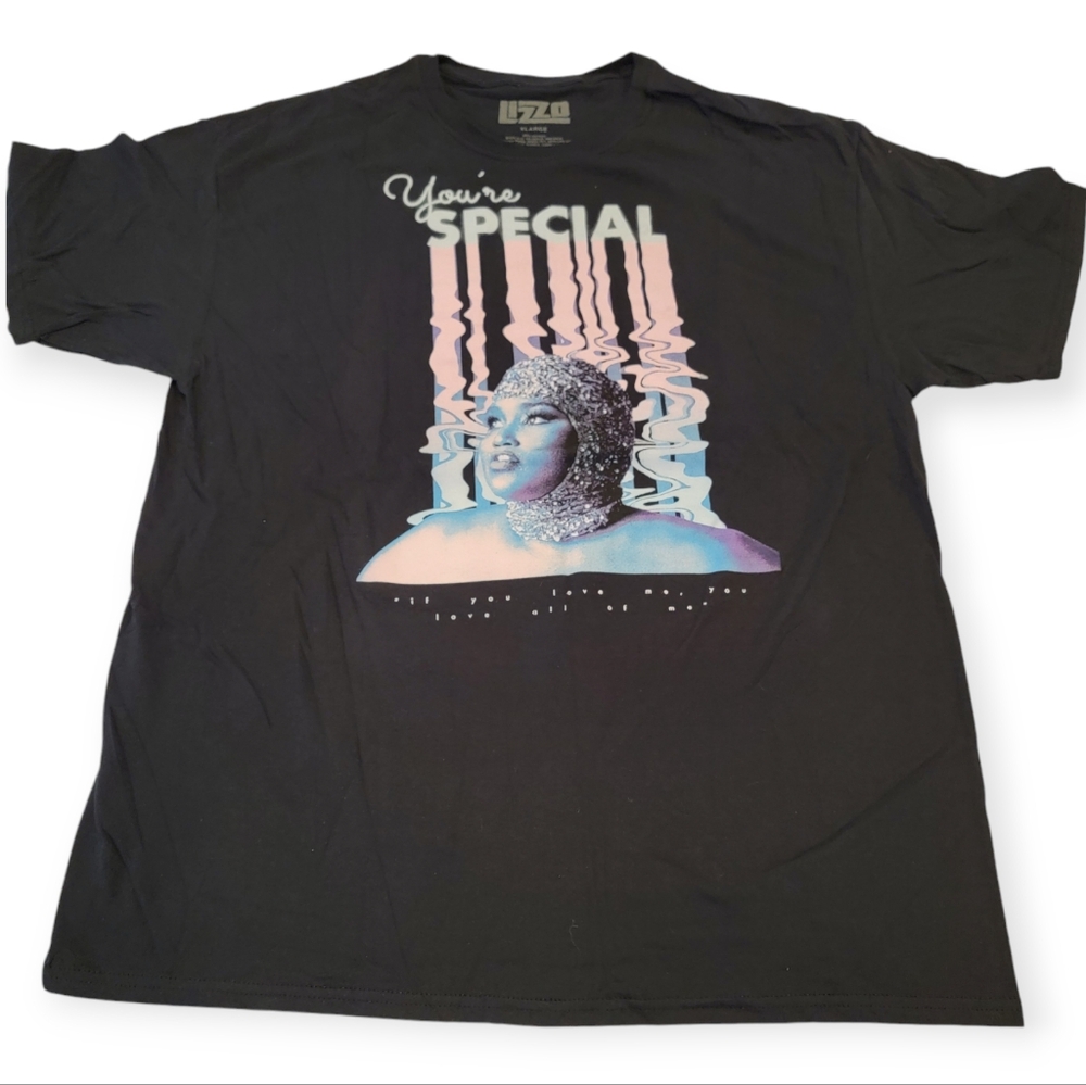 Lizzo You’re Special Officially Licensed Graphic Tee Size XL New!